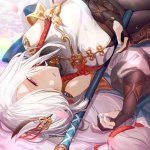 黑乎乎的
